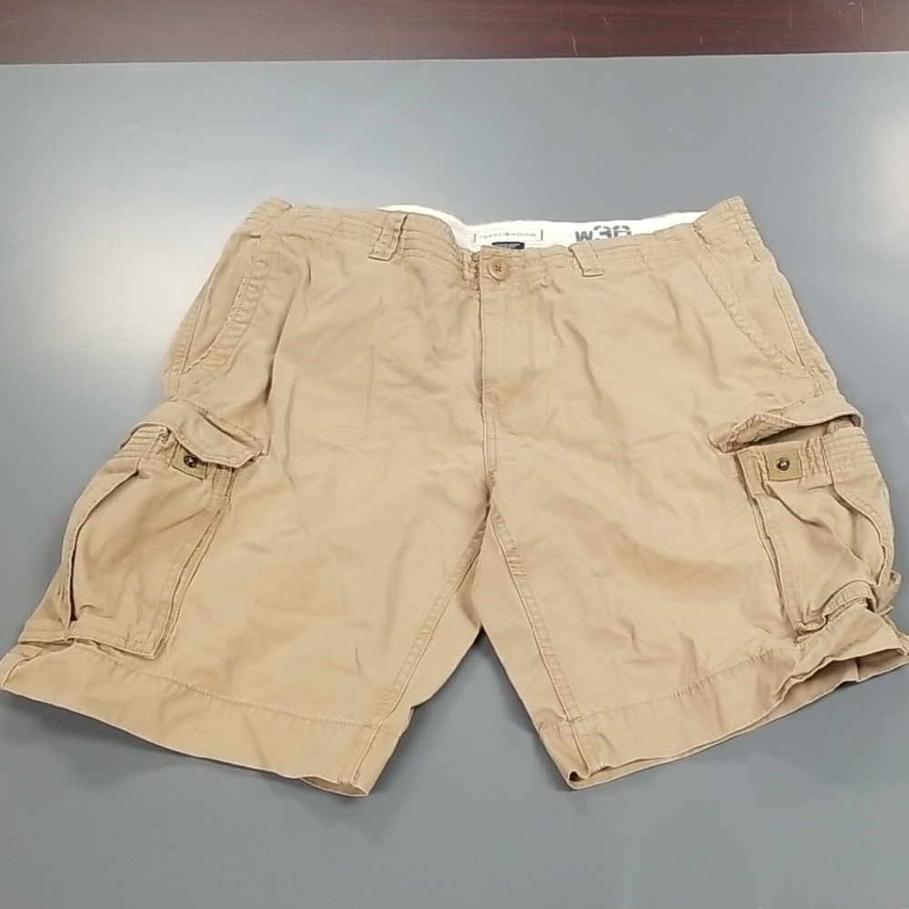 Tommy Hilfiger Tan Cargo Shorts Lightweight Cotton